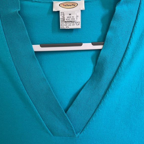 Talbots v-neck sweater EUC in cotton - size Medium in a gorgeous turquoi… - Picture 2 of 8